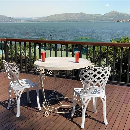Marina Views Guesthouse Hartbeespoort Kültér fotó